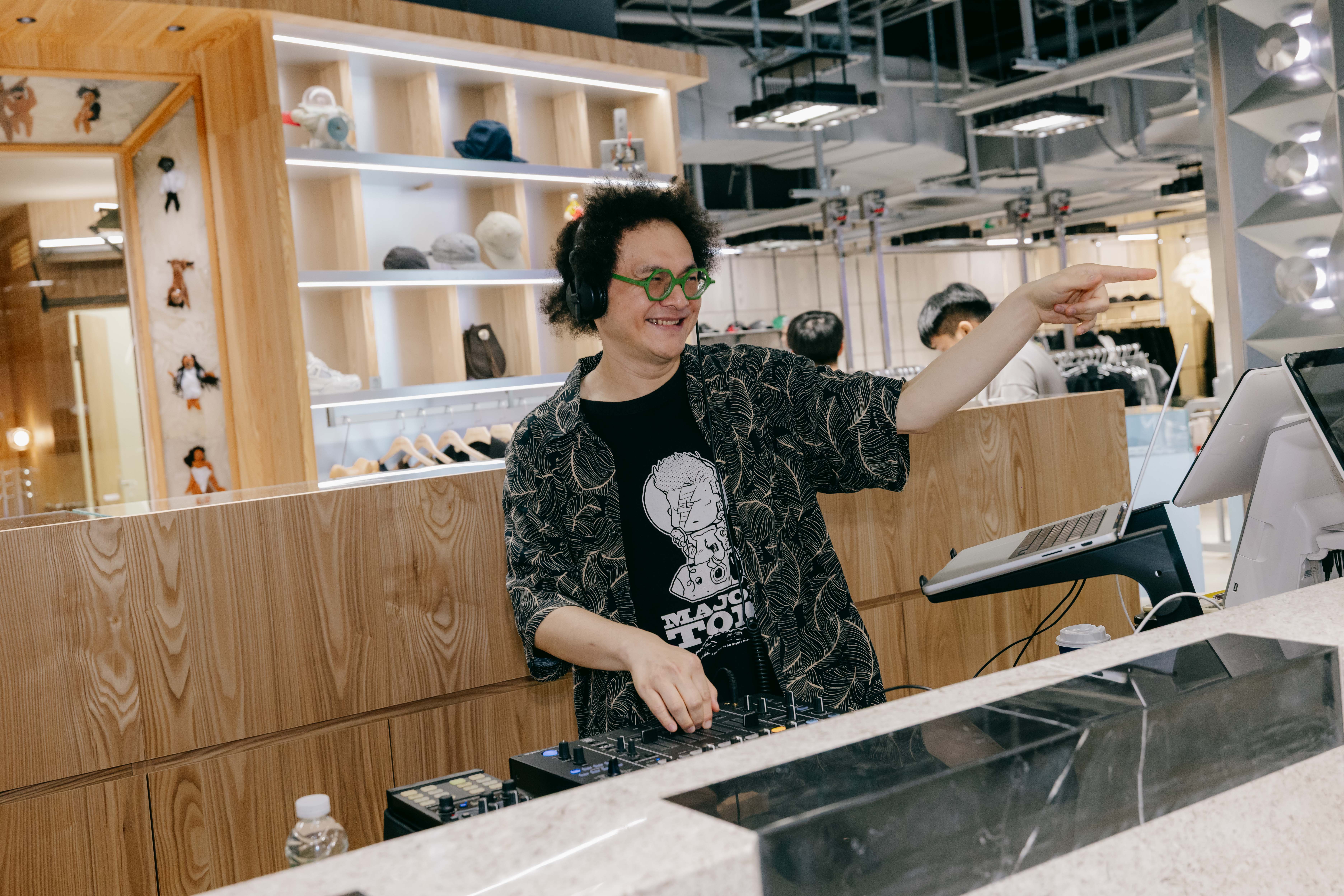 台中最新景點！勤美誠品B2升級，韓系彩妝fwee、陳冠希咖啡廳CAFEAO必逛