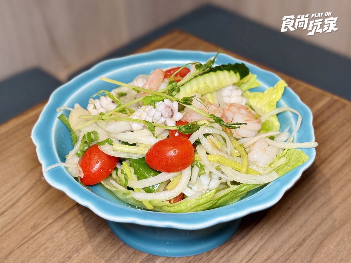 479元泰式火鍋吃到飽!50款自助吧、肉品海鮮、熟食暢夾,免費送整尾檸檬魚 479元泰式火鍋吃到飽!50款自助吧、肉品海鮮、熟食暢夾,免費送整尾檸檬魚