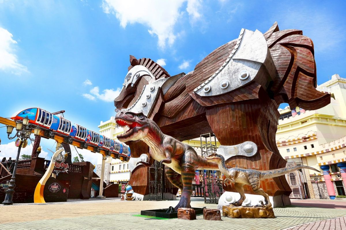 高雄期間限定「恐龍遊樂園」!18隻全動態超巨大恐龍出沒,暑假活動一次看 高雄期間限定「恐龍遊樂園」!18隻全動態超巨大恐龍出沒,暑假活動一次看
