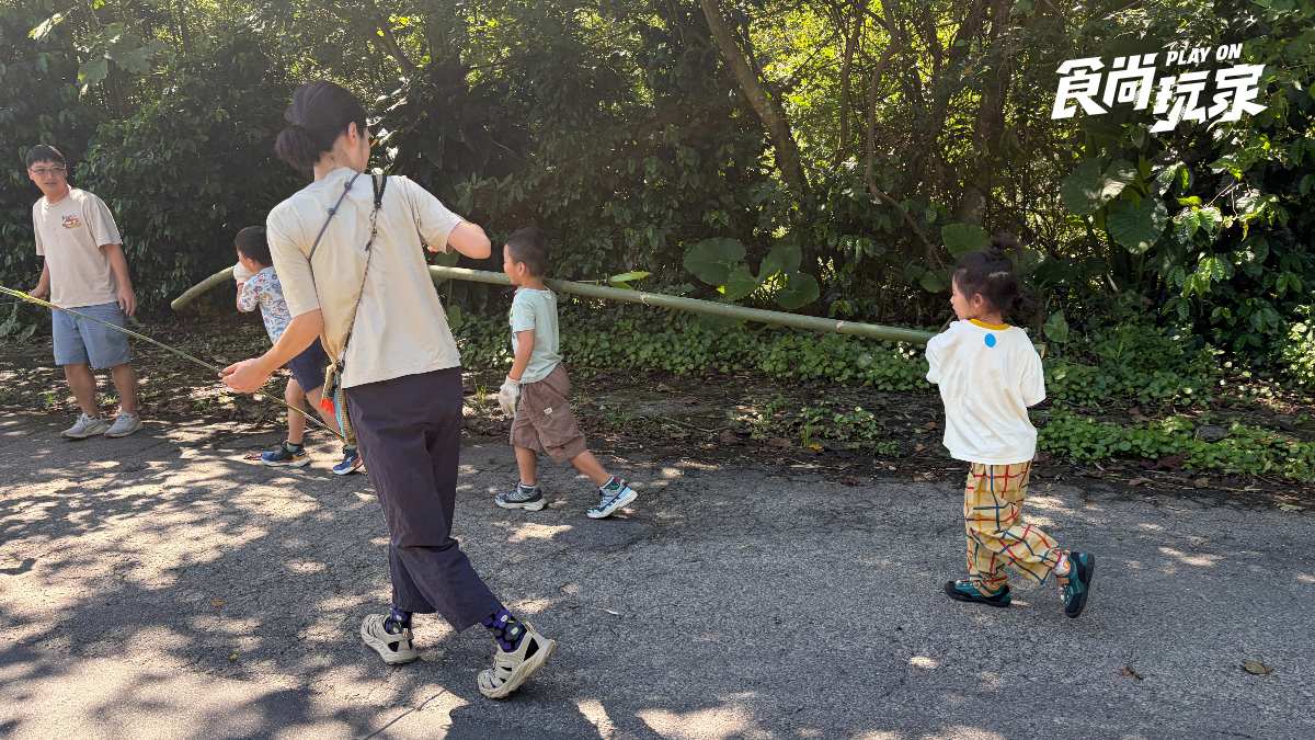 跟著24節氣去旅行！200年農業世家轉型，職人帶路砍竹子、挖竹筍、DIY竹筒飯