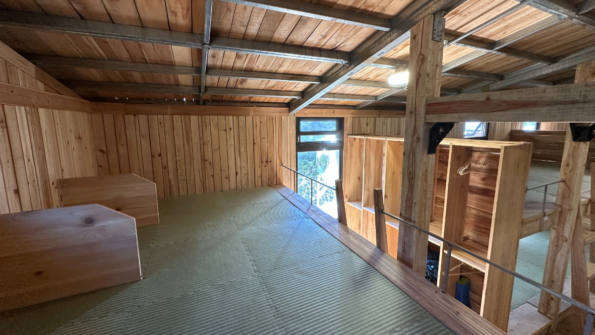開箱奇萊山屋!海拔3345公尺全新完工:40床隔板房、交誼廳,8月預約入住 開箱奇萊山屋!海拔3345公尺全新完工:40床隔板房、交誼廳,8月預約入住