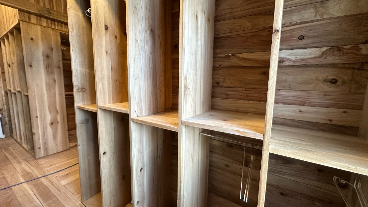 開箱奇萊山屋！海拔3345公尺全新完工：40床隔板房、交誼廳，８月預約入住