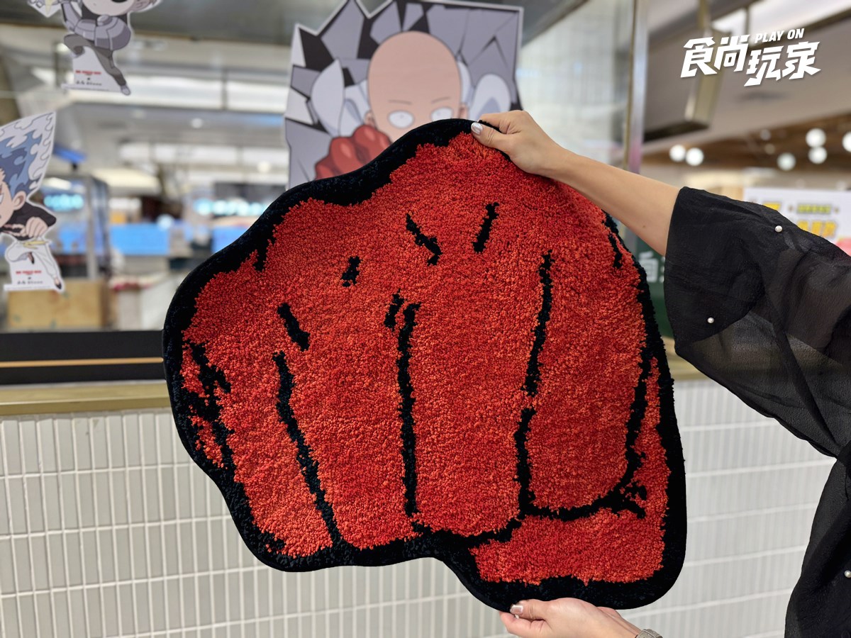 繼光香香雞「一拳超人」聯名！14款周邊＋盲包搶看，10元抽一拳地毯、炸雞