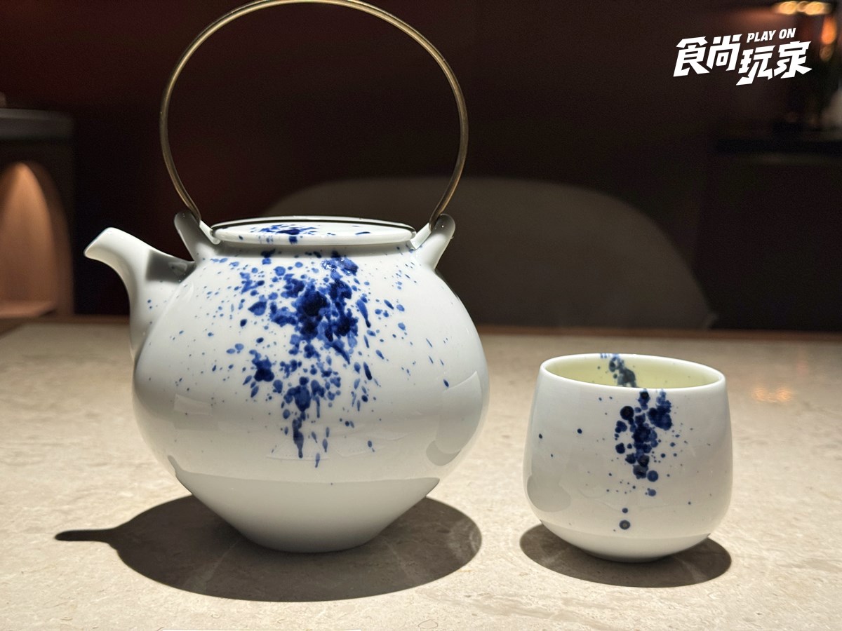高CP值「米其林一星」千元有找!牛肉麵、梅干扣肉變法餐,免費續洋芋、玩盲盒 高CP值「米其林一星」千元有找!牛肉麵、梅干扣肉變法餐,免費續洋芋、玩盲盒