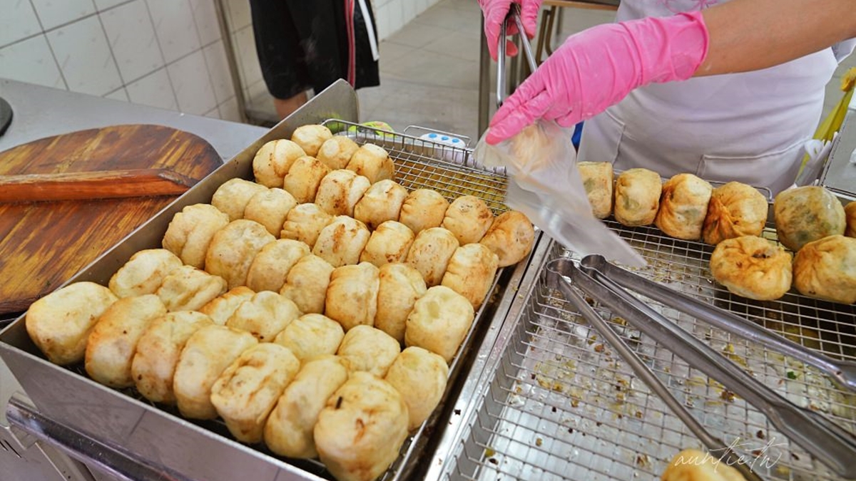 基隆美食推薦26家！基隆最強營養三明治、廟口百年滷肉飯、爆量鮮蚵飯