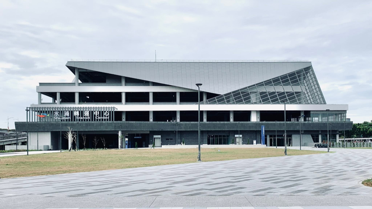 史努比粉絲衝了！台中最萌免費打卡點，６公尺巨型Snoopy限時15天登場