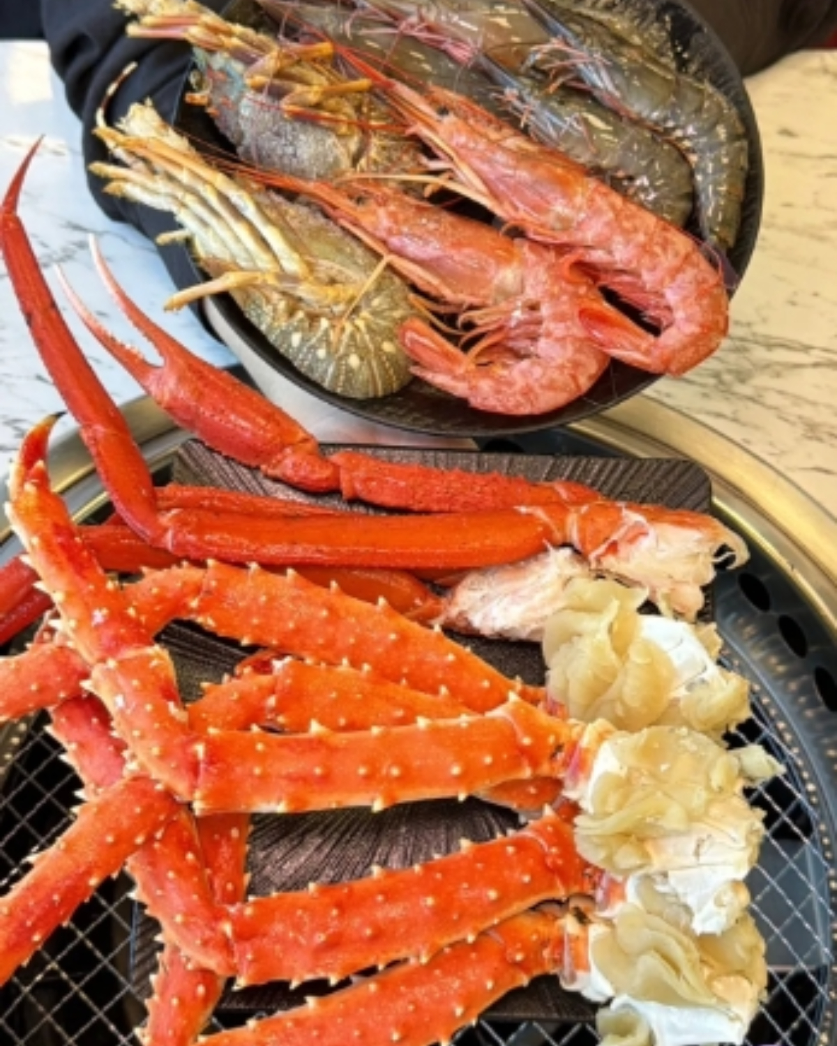 海鮮控必衝燒肉吃到飽！鱈場蟹、小青龍、天使紅蝦無限續，２人送日本A5和牛