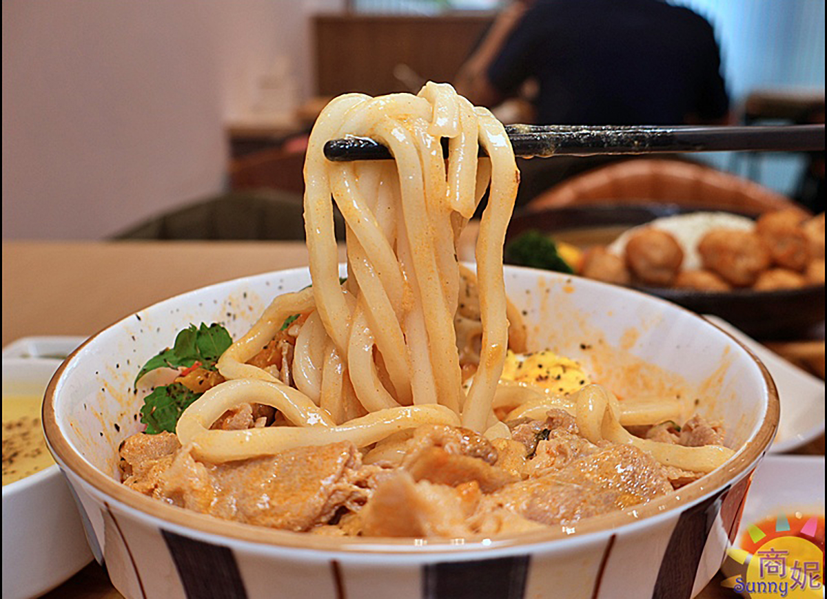 139元日式咖哩＋自助吧吃到飽！台中平價咖哩飯推薦，霜淇淋、濃湯無限供應