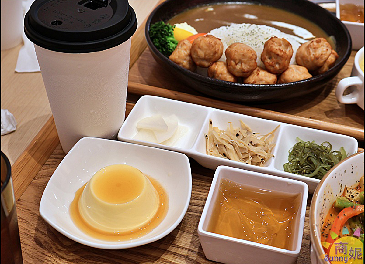 139元日式咖哩＋自助吧吃到飽！台中平價咖哩飯推薦，霜淇淋、濃湯無限供應
