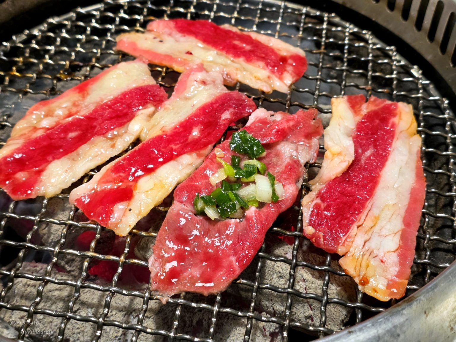 宜蘭平價燒肉吃到飽！399元無限提供牛肉、海鮮、冰淇淋，壽星免費吃牛舌