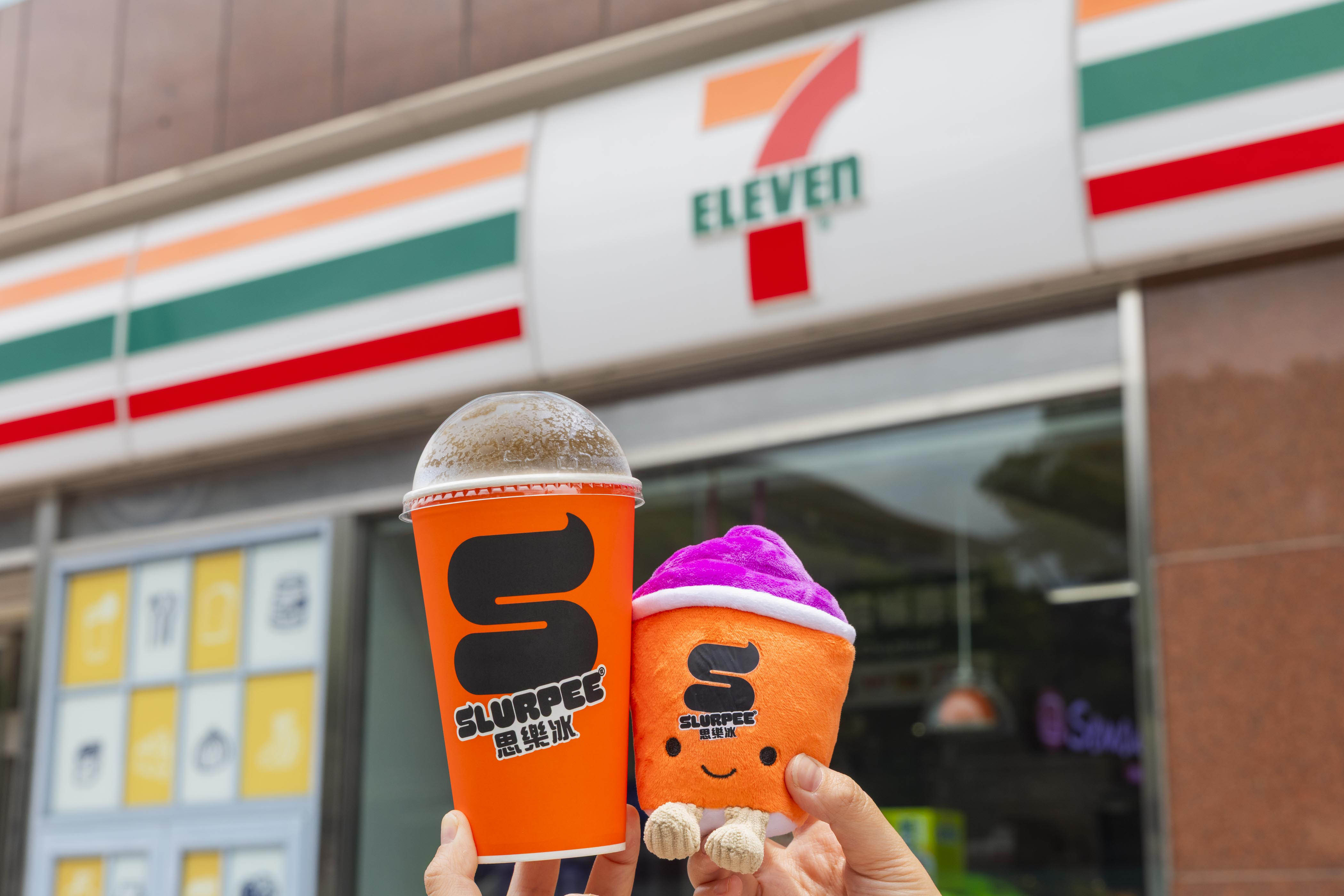 7-11咖啡買7送7!超Q飲料小夥伴吊飾、全家霜淇淋6元,超商熊本募款一覽 7-11咖啡買7送7!超Q飲料小夥伴吊飾、全家霜淇淋6元,超商熊本募款一覽
