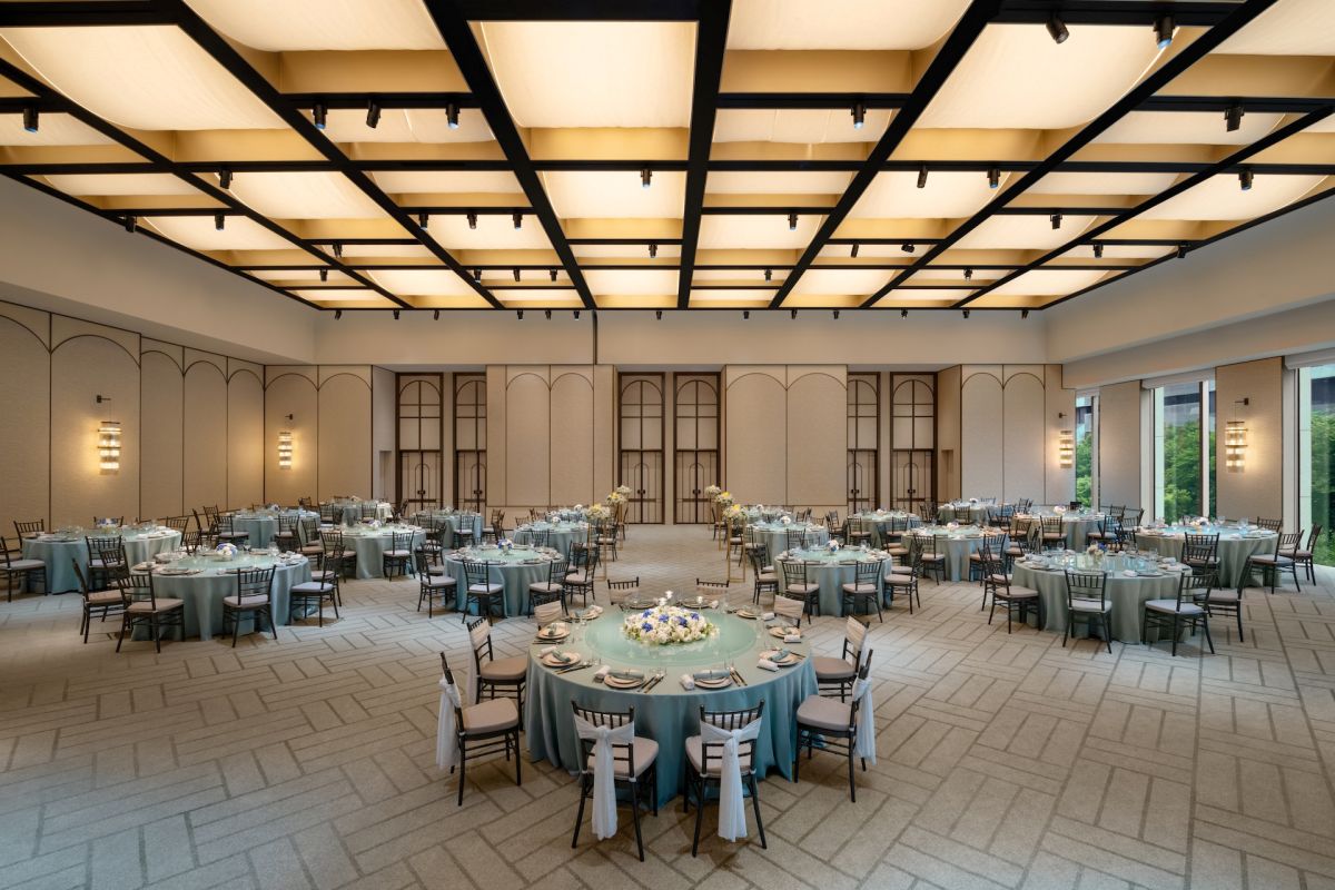 新北最美飯店天花板！新開幕「板橋馥華艾美酒店」開箱，雨林花園享受吃到飽