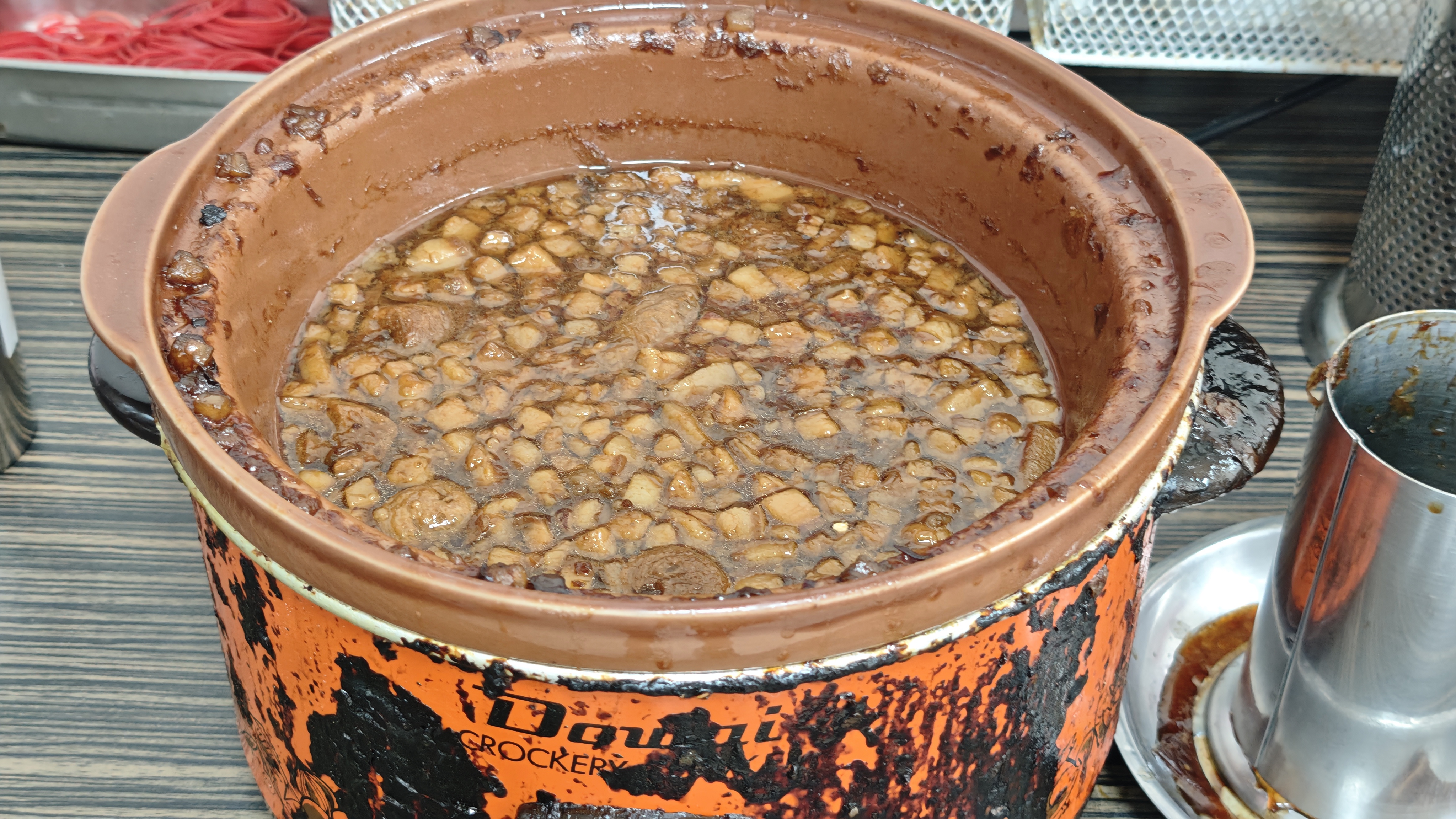台南牛肉湯推薦!120元開喝牛肉湯、肉燥飯吃到飽,金曲歌后彭佳慧也來朝聖 台南牛肉湯推薦!120元開喝牛肉湯、肉燥飯吃到飽,金曲歌后彭佳慧也來朝聖
