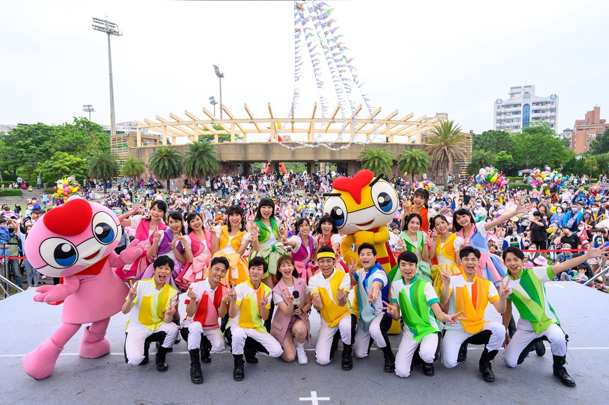 30項設施免費玩!高雄親子遊樂園區8/8開幕,加碼推出氣墊水樂園、美食市集 30項設施免費玩!高雄親子遊樂園區8/8開幕,加碼推出氣墊水樂園、美食市集