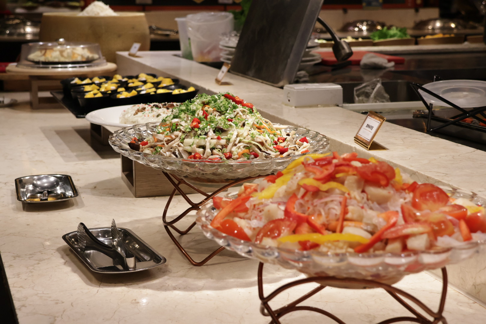 台中超狂Buffet!最低818元起,生魚片、牛肉湯、港點吃到飽,在地人最高7折 台中超狂Buffet!最低818元起,生魚片、牛肉湯、港點吃到飽,在地人最高7折