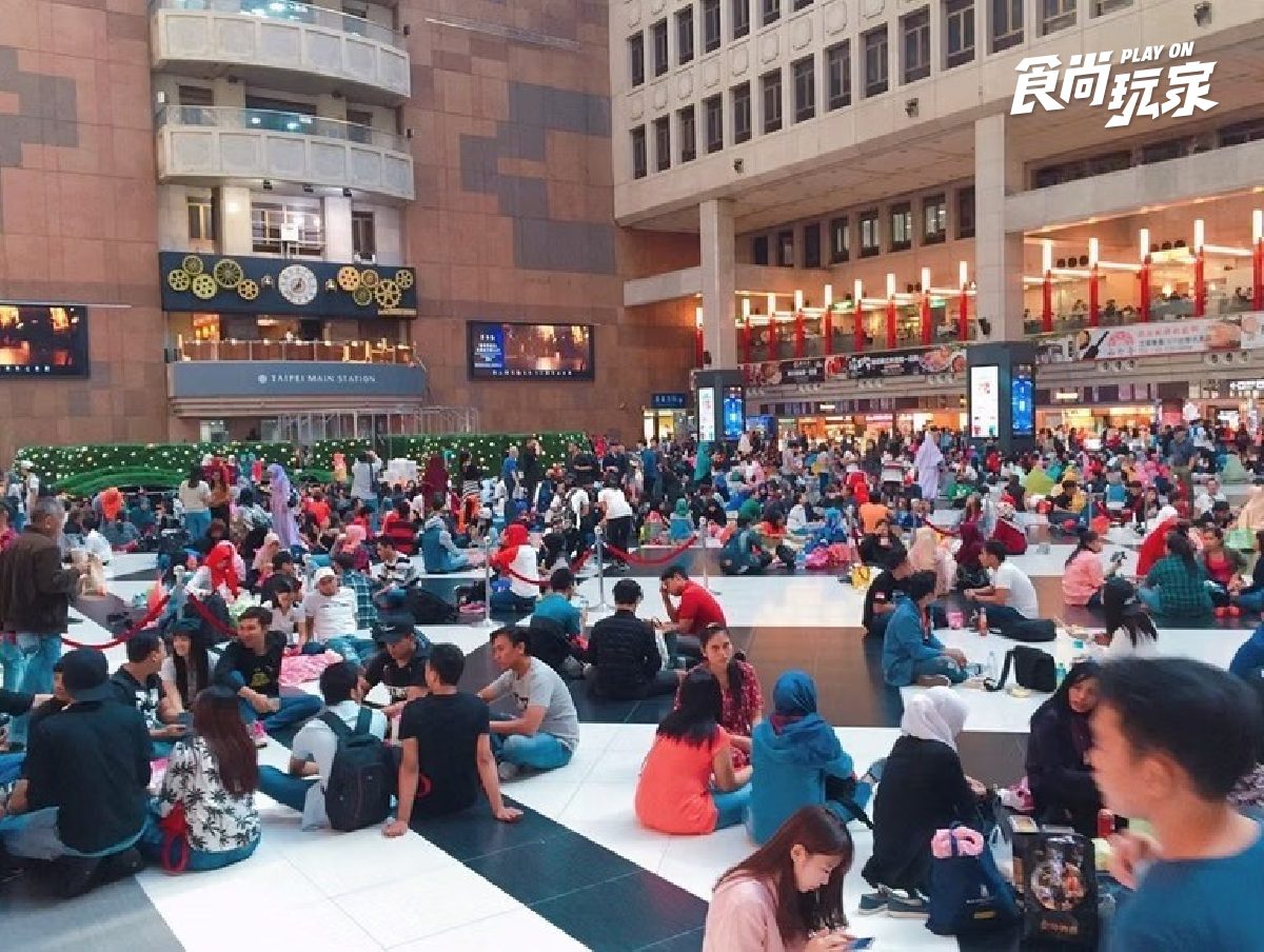 台北車站大變身！嘟嘟鐘、黑白格地板走入歷史，大廳增設巨型螢幕、廁所翻新