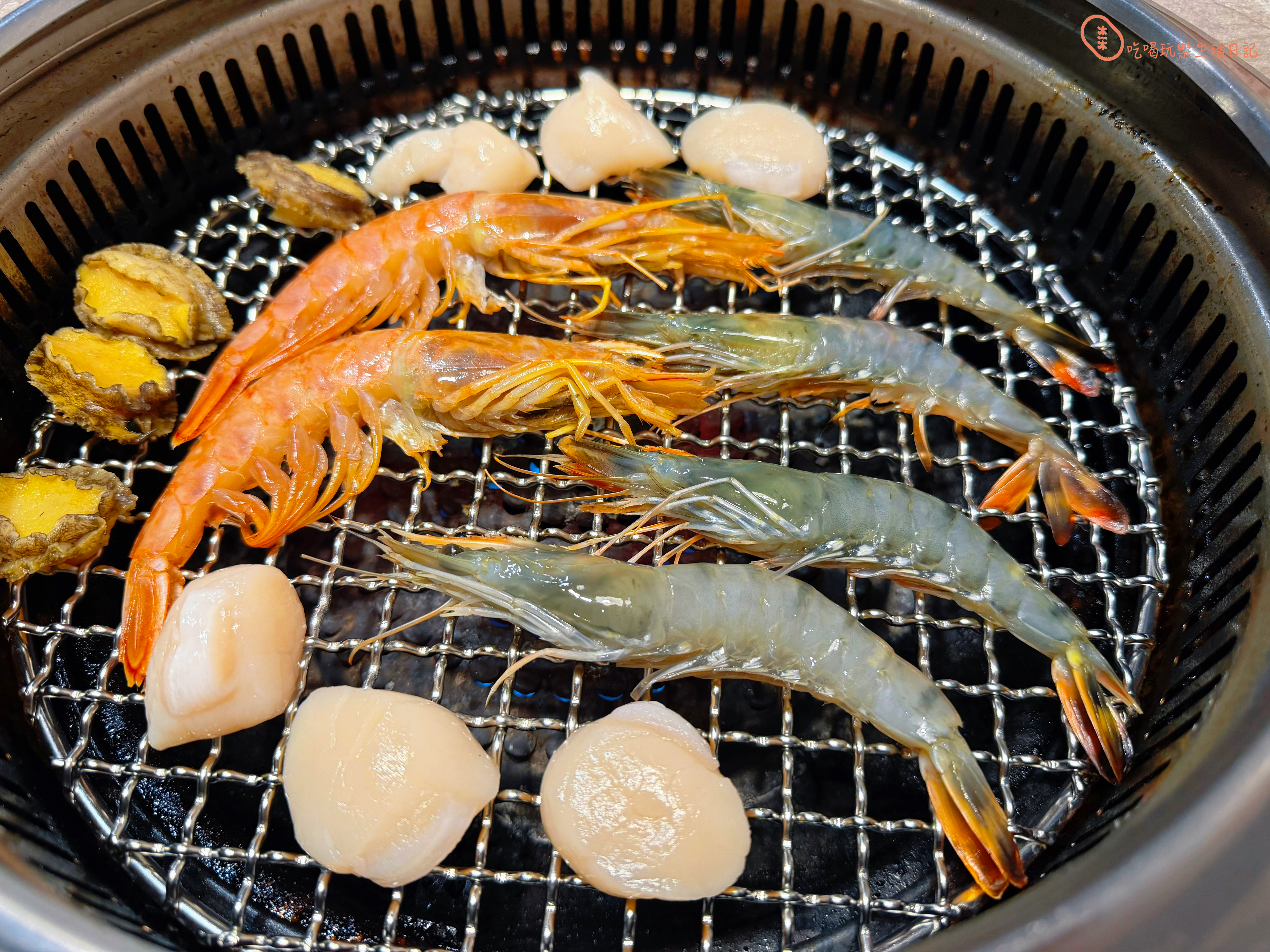 桃園新開燒肉吃到飽！限時580元起、當月壽星５折，加價還能無限爽嗑火鍋