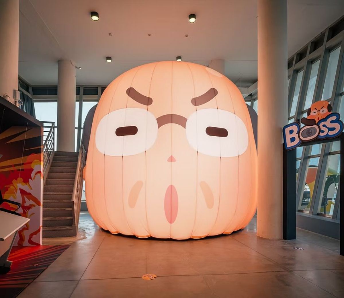 翻桌、揍老闆在這都合法!全台最療癒「社畜日常展」免費逛,還有撿鈔票挑戰 翻桌、揍老闆在這都合法!全台最療癒「社畜日常展」免費逛,還有撿鈔票挑戰