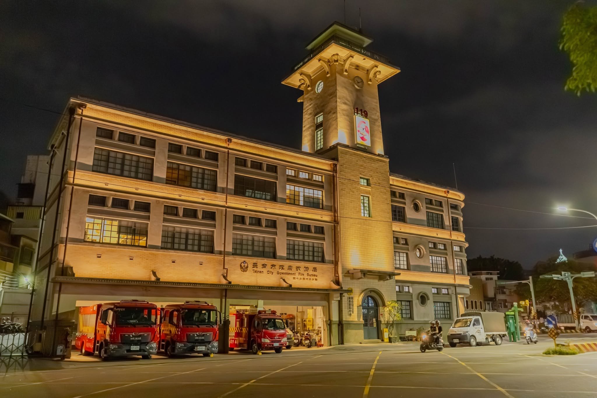 台南夜景升級！點亮８處古蹟，七夕出現「巨型紅線」、月老廟互動裝置必玩