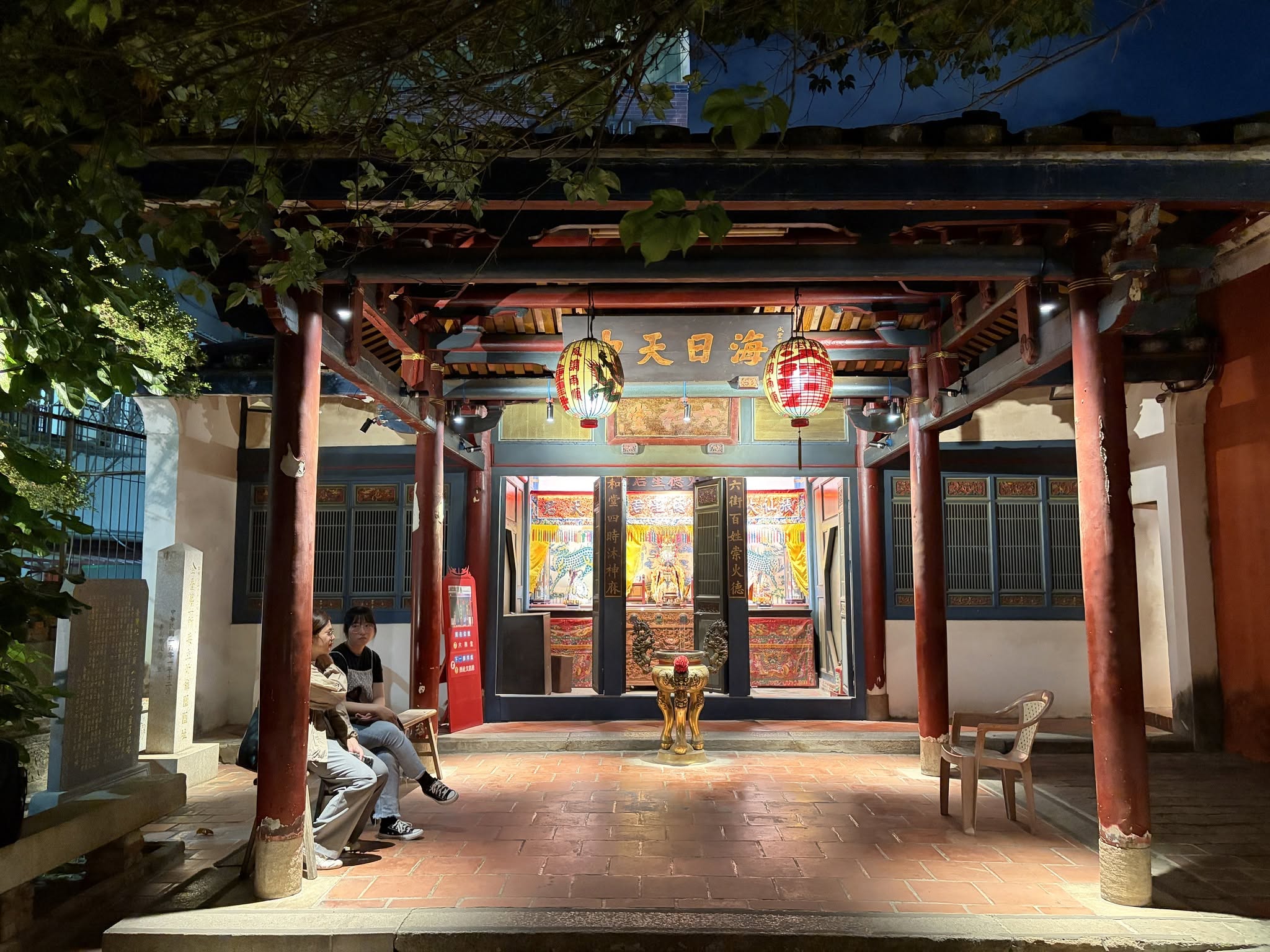 台南夜景升級!點亮8處古蹟,七夕出現「巨型紅線」、月老廟互動裝置必玩 台南夜景升級!點亮8處古蹟,七夕出現「巨型紅線」、月老廟互動裝置必玩