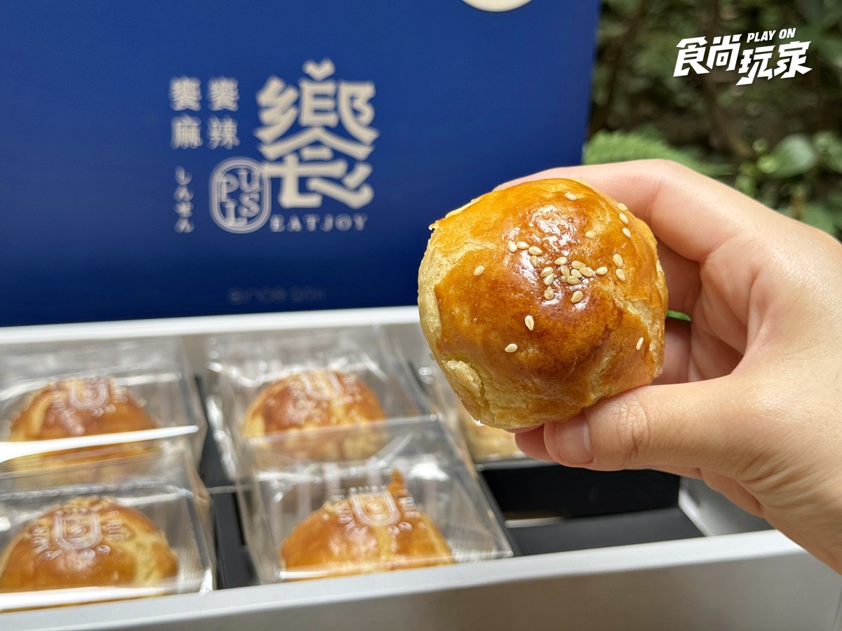 不只佳德、犁記！中秋特色禮盒推薦10款，威士忌月餅、黑金蛋黃酥、純素都有