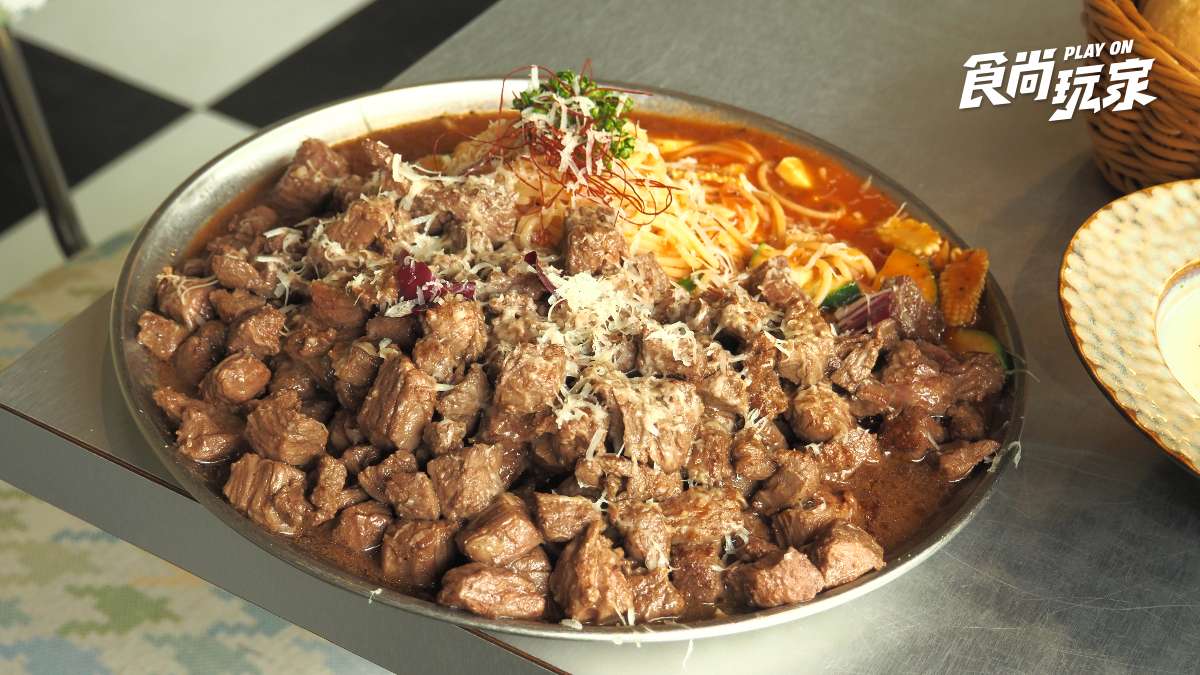 肉肉控天堂!299元爽吃「牛肉山」,加149元肉量升級1公斤,加碼600克舒肥雞 肉肉控天堂!299元爽吃「牛肉山」,加149元肉量升級1公斤,加碼600克舒肥雞