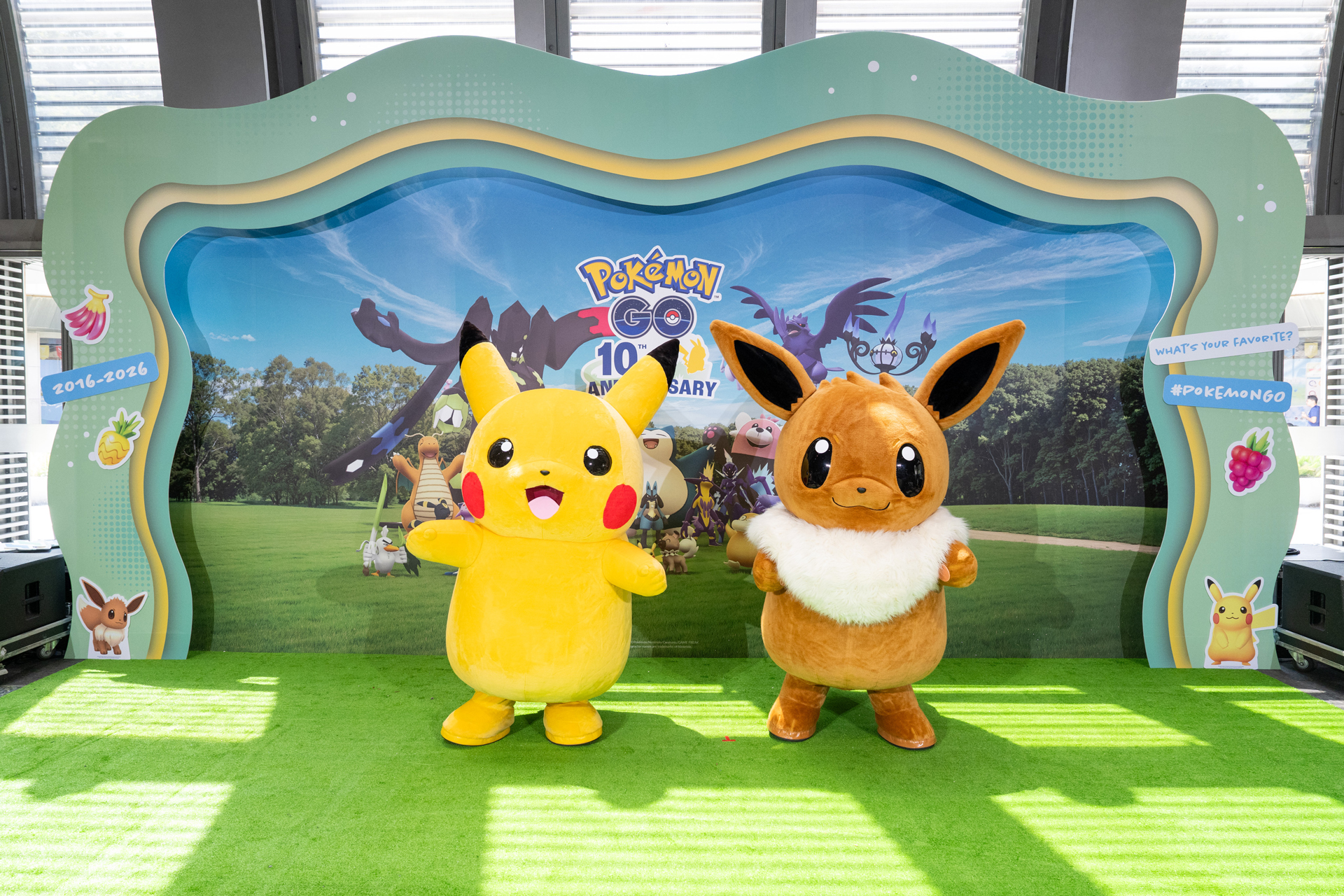 《Pokémon GO》10週年展登場！超夢、明信片免費送，精靈球悠遊卡這天開賣