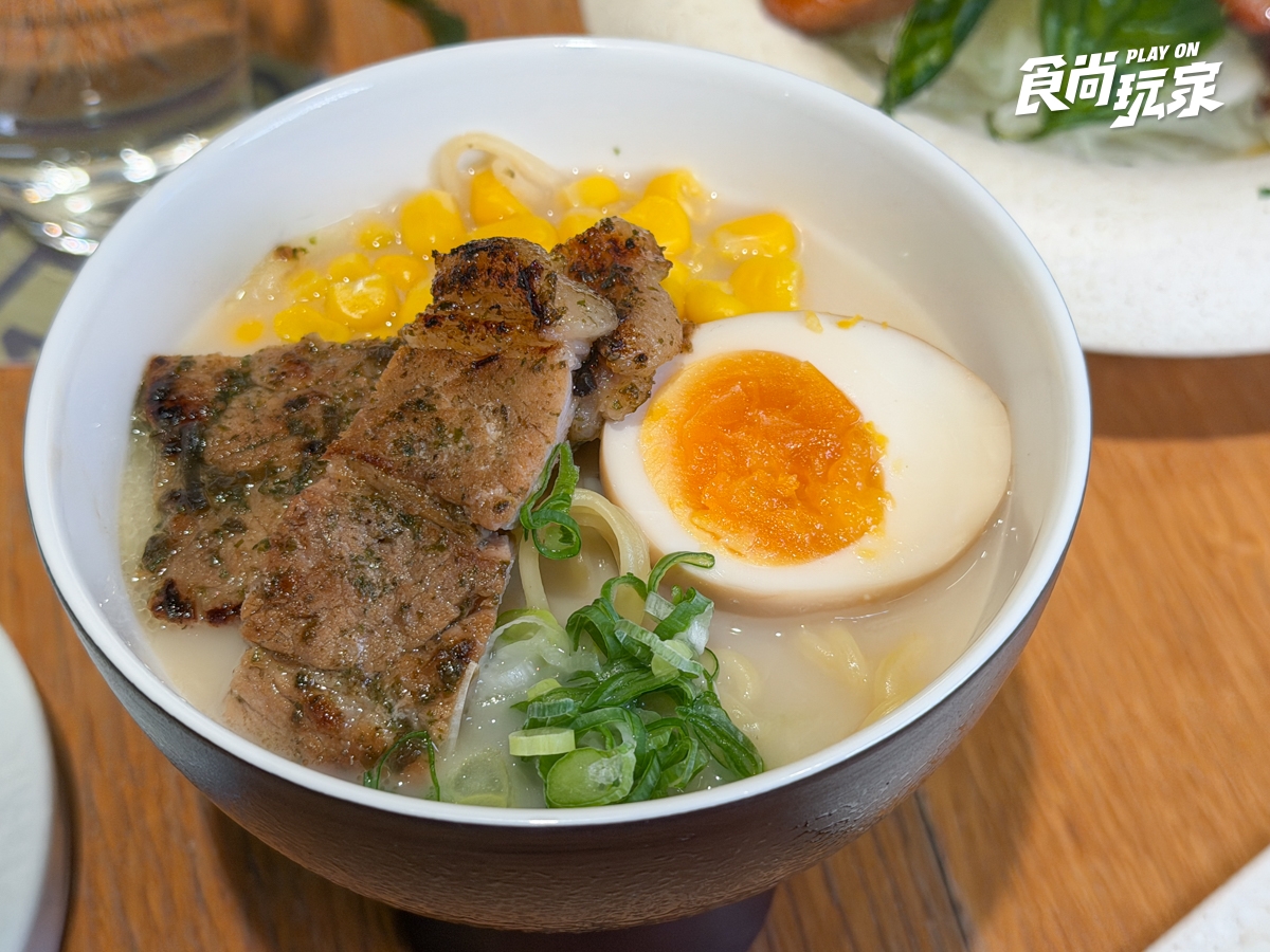 2026中秋烤肉推薦！日本８大和牛、海膽必吃，豪華燒肉禮盒搭配巴斯克蛋糕