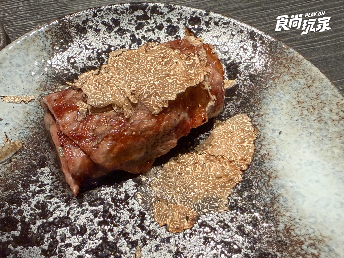 2026中秋烤肉推薦！日本８大和牛、海膽必吃，豪華燒肉禮盒搭配巴斯克蛋糕