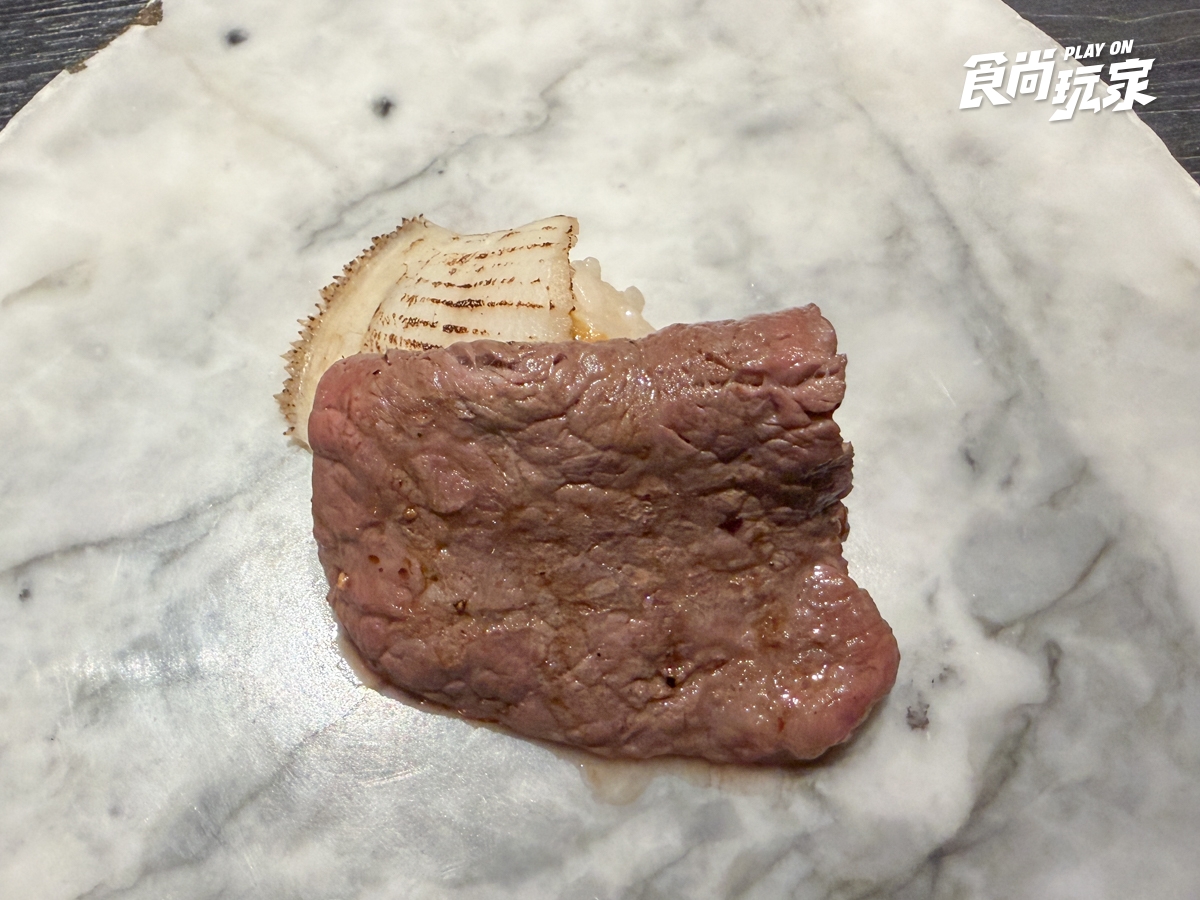 2026中秋烤肉推薦！日本８大和牛、海膽必吃，豪華燒肉禮盒搭配巴斯克蛋糕