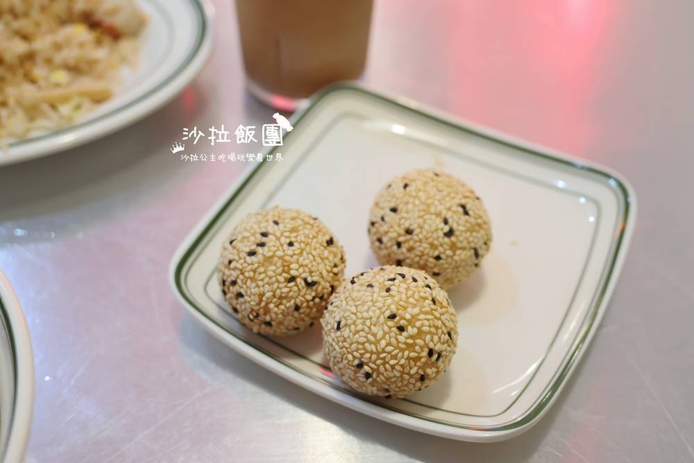 一秒到香港！士林超人氣港式茶餐廳推薦、絲襪奶茶必喝，不限時、免服務費