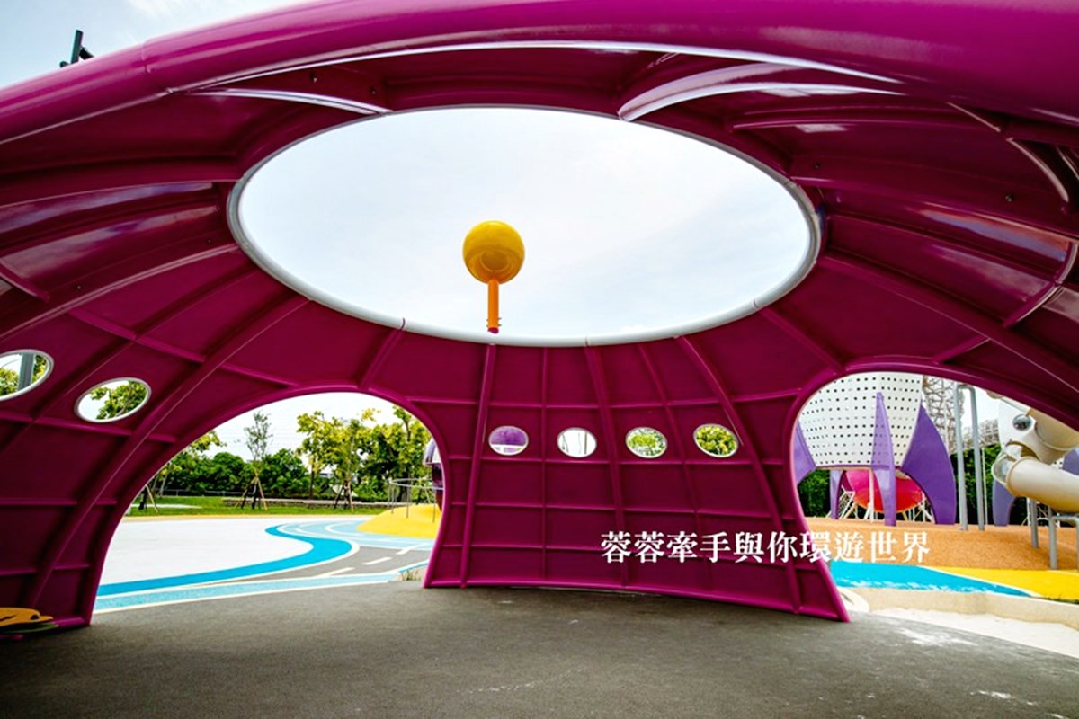 全新「太空主題公園」免費玩！２層樓火箭滑梯、飛碟星球太狂，4500坪超放電