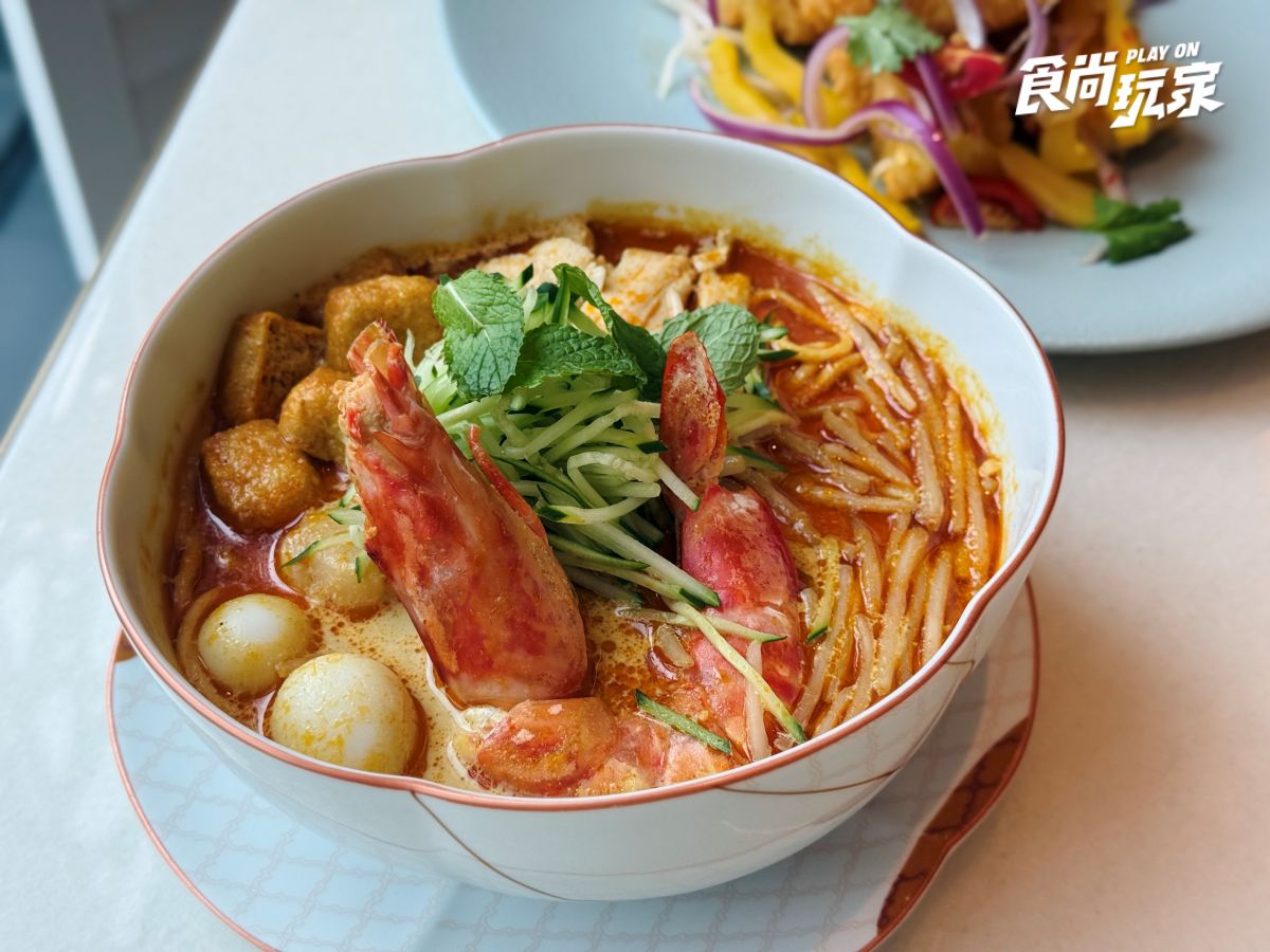 週週免費抽演唱會門票！高雄洲際酒店開箱：入住港灣海景房、美拍藍洞泳池