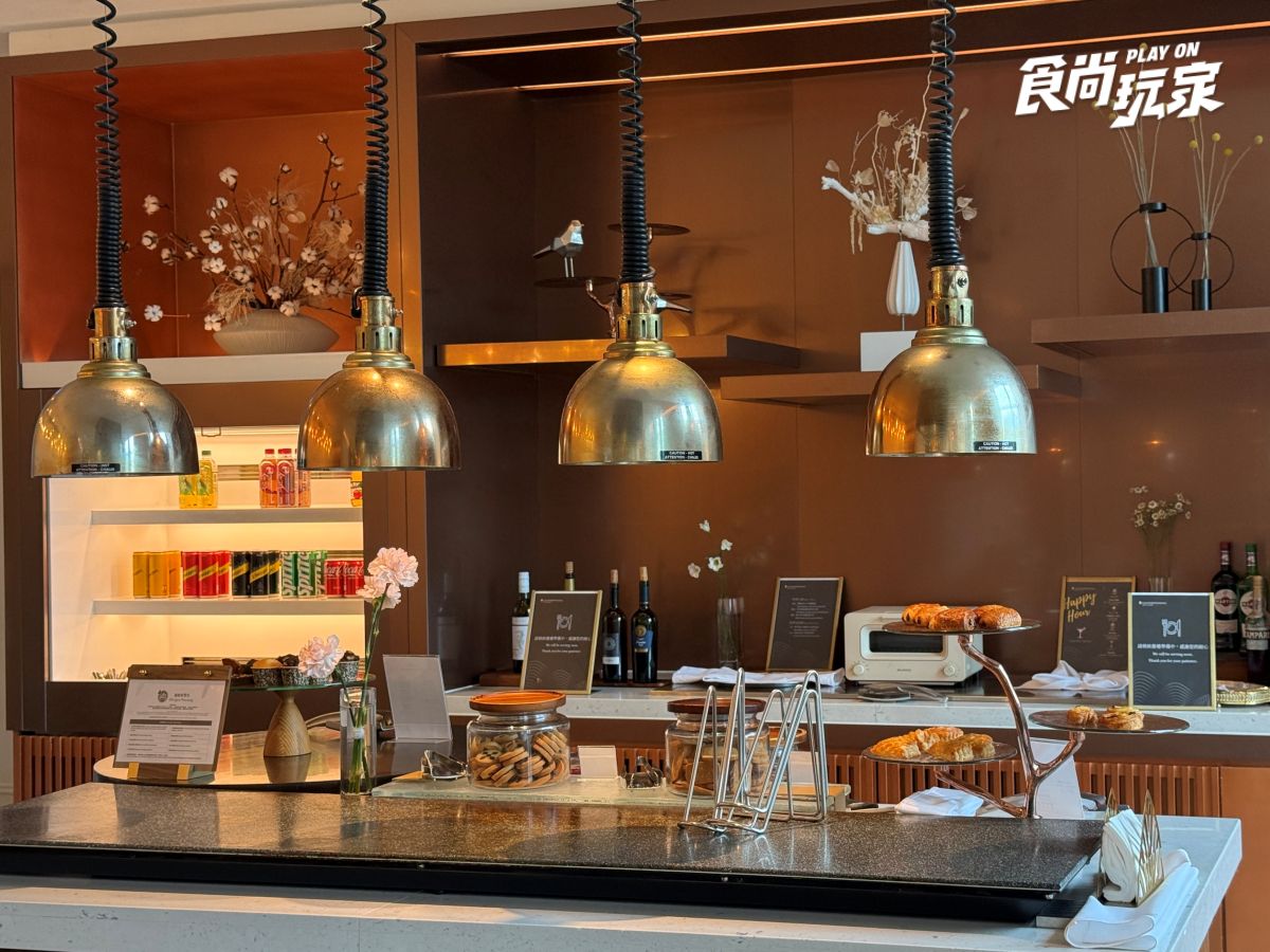 週週免費抽演唱會門票！高雄洲際酒店開箱：入住港灣海景房、美拍藍洞泳池
