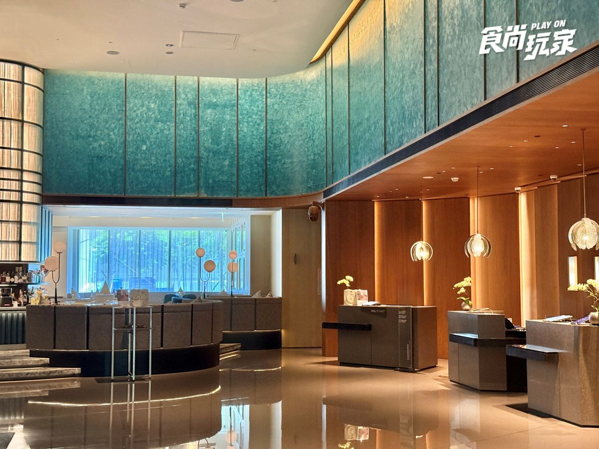 週週免費抽演唱會門票！高雄洲際酒店開箱：入住港灣海景房、美拍藍洞泳池