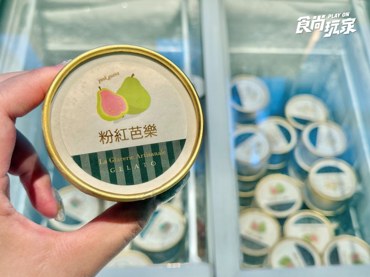 週週免費抽演唱會門票！高雄洲際酒店開箱：入住港灣海景房、美拍藍洞泳池