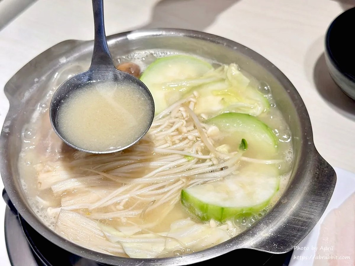 199元火鍋吃到飽！「高CP值鍋物」30款自助吧蔬食、DIY霜淇淋、肉燥飯暢吃