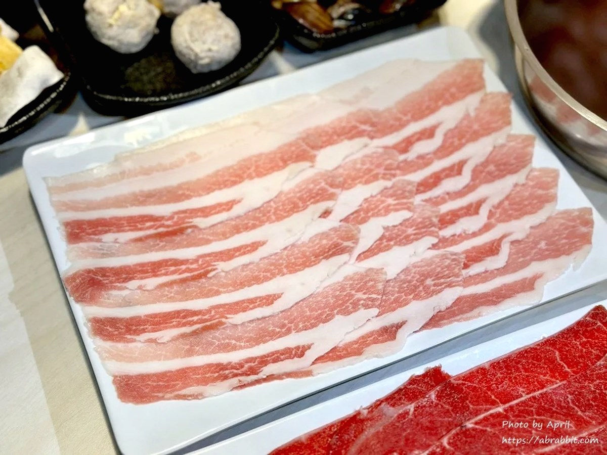 199元火鍋吃到飽！「高CP值鍋物」30款自助吧蔬食、DIY霜淇淋、肉燥飯暢吃