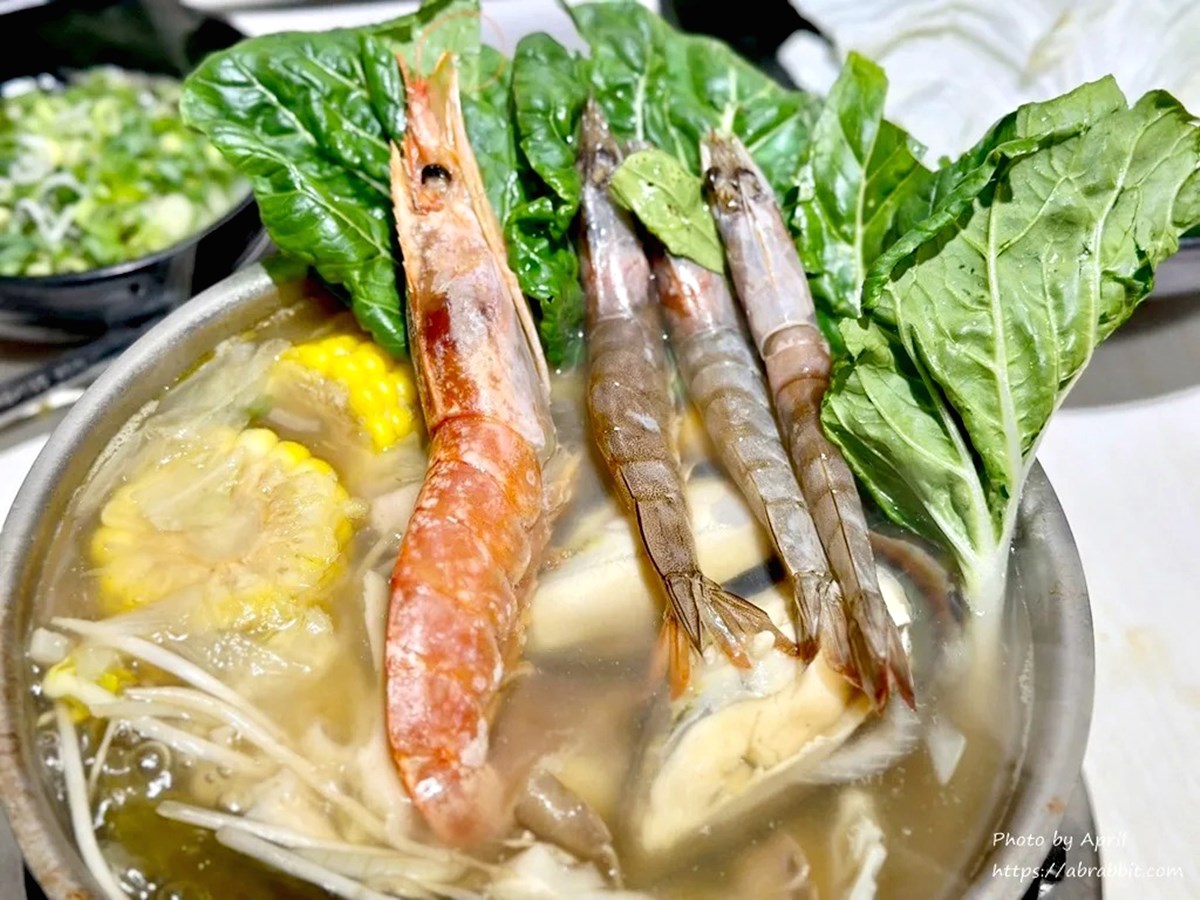 199元火鍋吃到飽!「高CP值鍋物」30款自助吧蔬食、DIY霜淇淋、肉燥飯暢吃 199元火鍋吃到飽!「高CP值鍋物」30款自助吧蔬食、DIY霜淇淋、肉燥飯暢吃