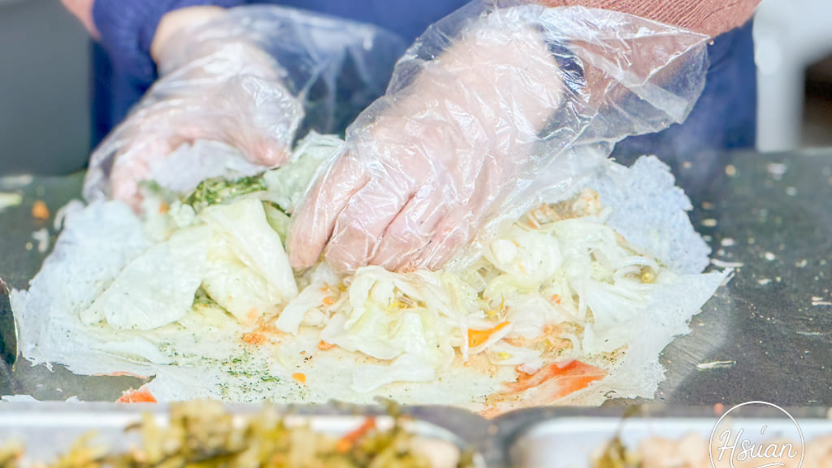 中壢火車站美食推薦！必吃10家：紅豆餅３個10元、399拉麵吃到飽、巨無霸潤餅