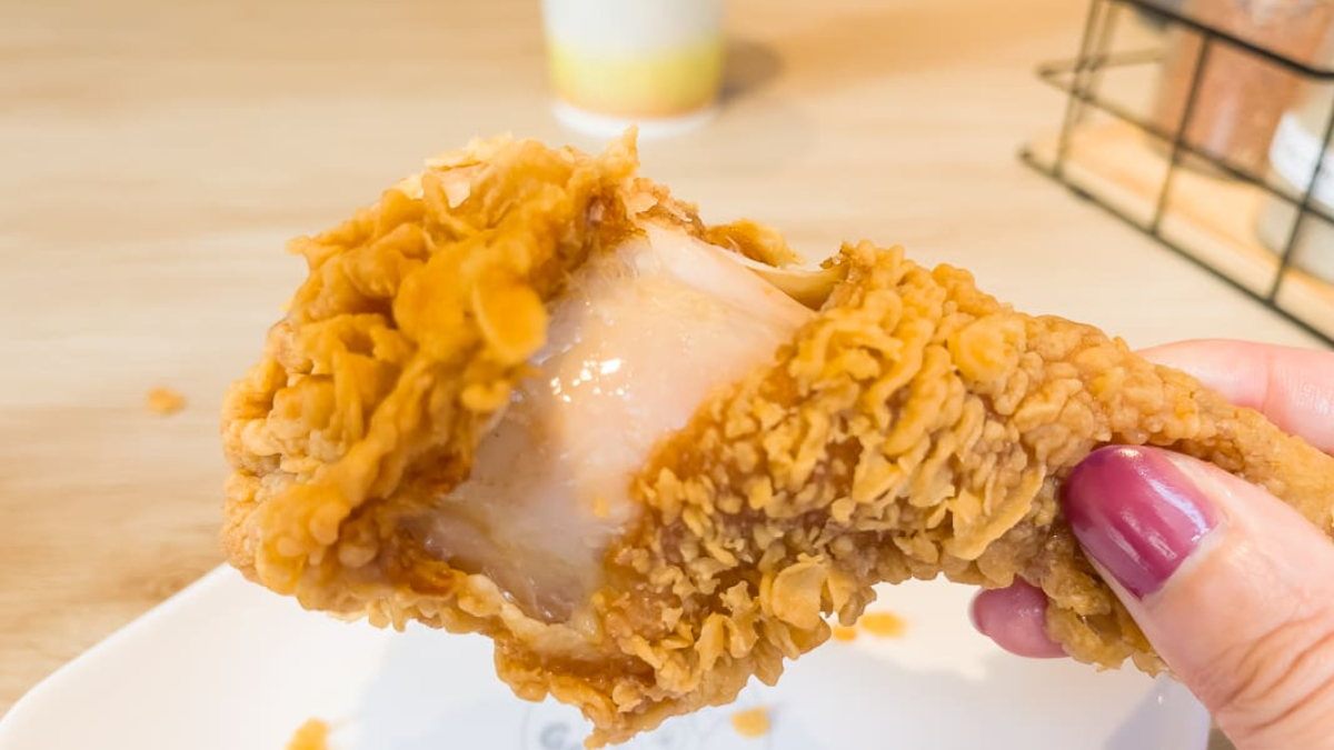 中壢火車站美食推薦！必吃10家：紅豆餅３個10元、399拉麵吃到飽、巨無霸潤餅