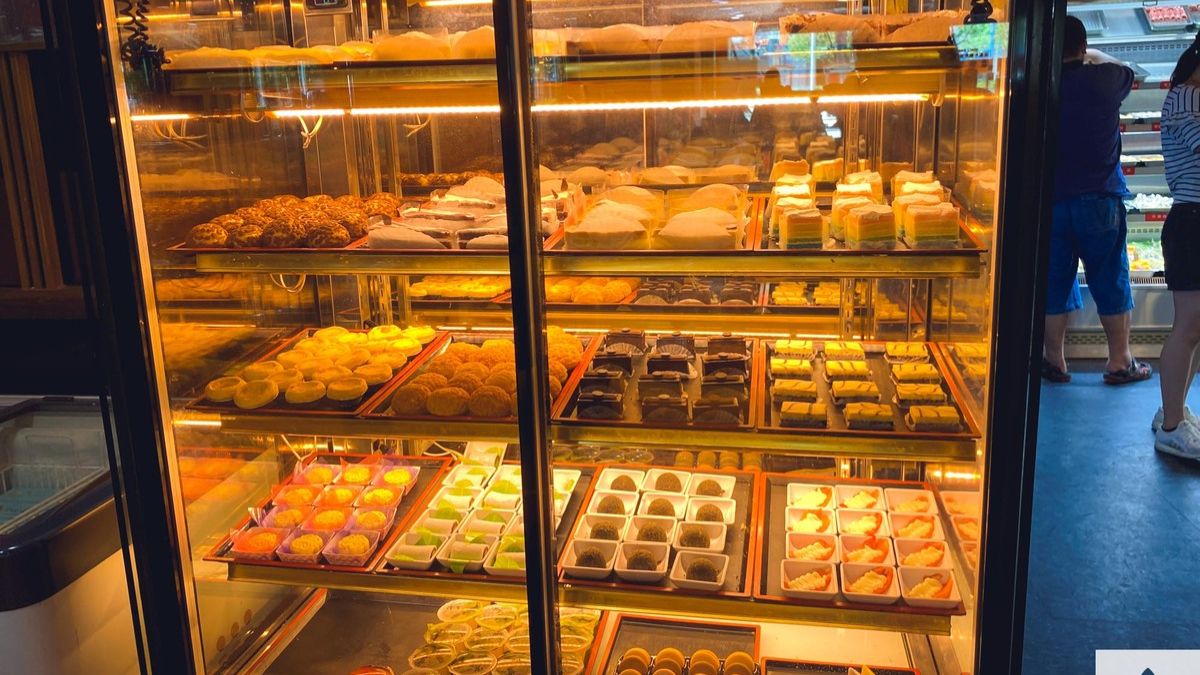 西門町20年老店吃到飽！火鍋破百種品項任吃，５種鮮蝦、螃蟹、哈根達斯通通有