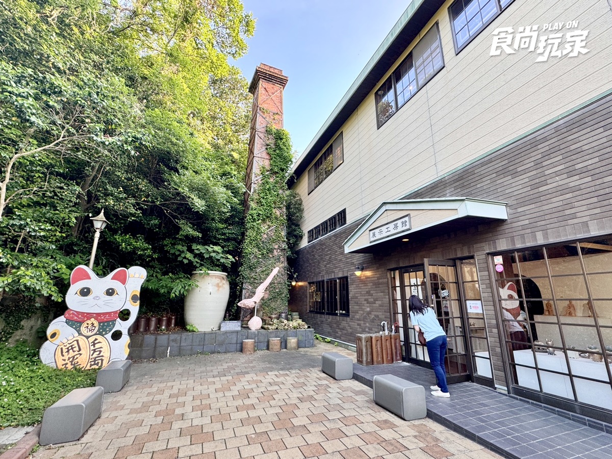 日本巨大招財貓變紅了!常滑喵20週年xHello Kitty,超狂炸蝦、貓咪小鎮一日玩 日本巨大招財貓變紅了!常滑喵20週年xHello Kitty,超狂炸蝦、貓咪小鎮一日玩