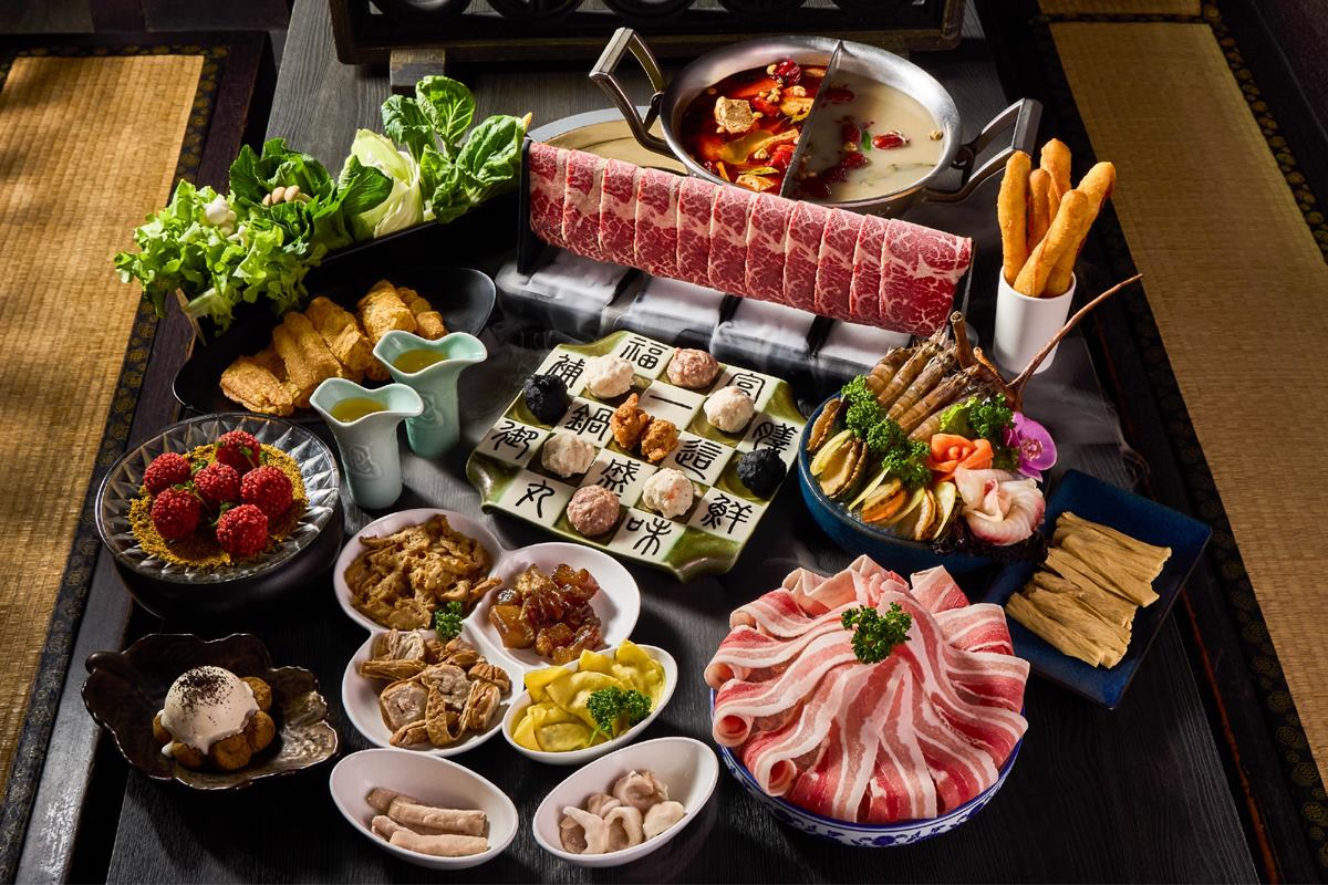 巨大九孔鮑、XXL大蛤吃到飽！６大鍋物優惠必收，免費送海虎蝦、肉蛋糕