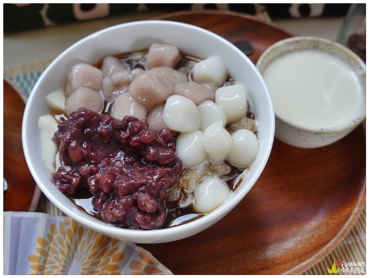60元吃到飽！「高CP值甜品」豆花、嫩仙草、黑糖冰免費續加，必嗑白玉湯圓