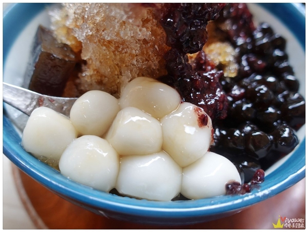 60元吃到飽！「高CP值甜品」豆花、嫩仙草、黑糖冰免費續加，必嗑白玉湯圓