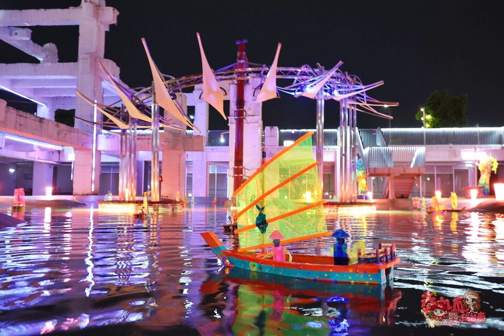 台南河樂廣場變夜間美術館！中國城光雕、造型小船必拍，這天有市集、水域表演
