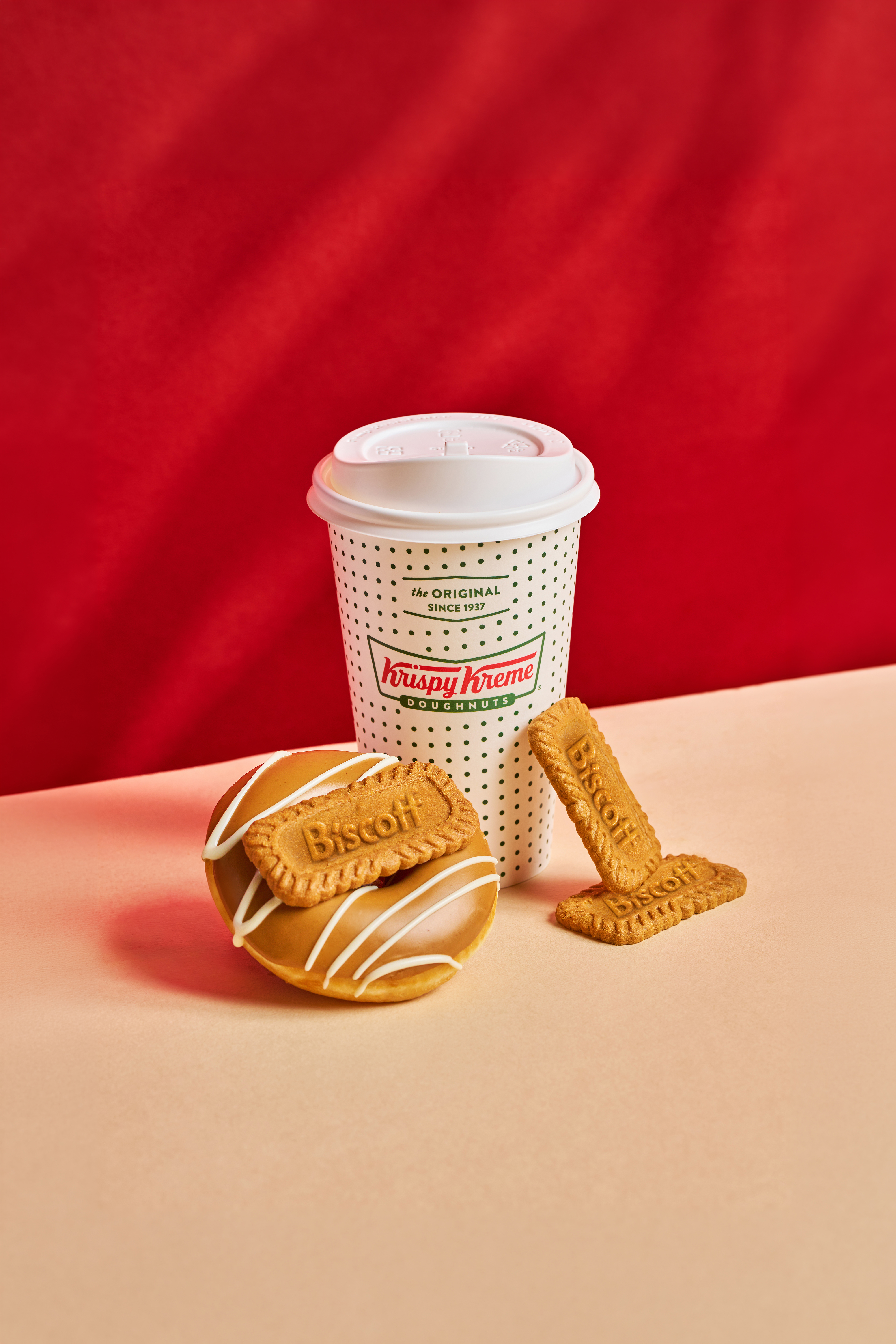 Mister Donut對中「這５字」買５送２！Krispy Kreme蓮花餅乾聯名回歸＋買一送一