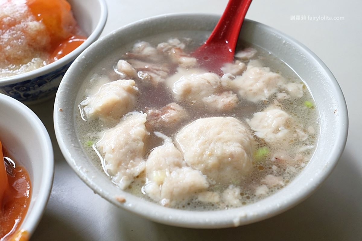 彰化人吃完也改觀！60年「米其林紅糟肉圓」，老饕週末都來報到