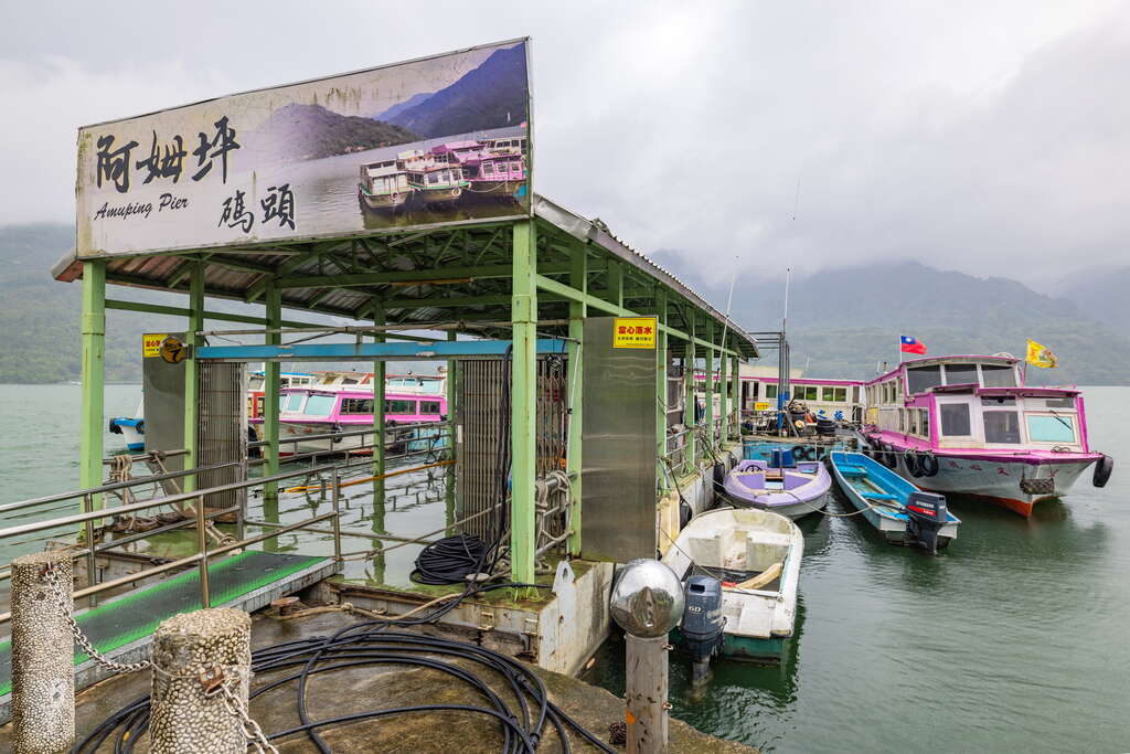 石門水庫699元暢遊玩水陸！搭船登薑母島、新溪口吊橋、活魚料理一日遊